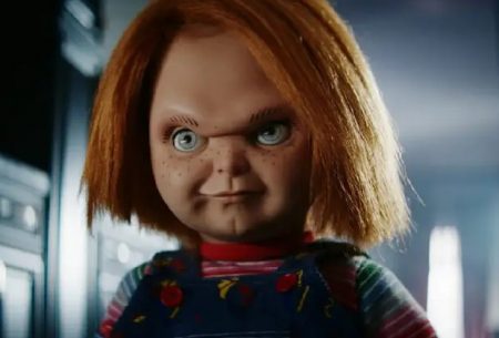 Chucky vai matar para defender amigo gay de bullying em nova série