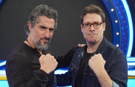Fábio Porchat cutuca a Record durante evento com Marcos Mion