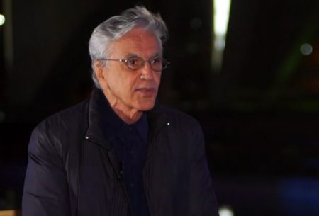 Caetano Veloso desabafa na Globo e detona discurso antivacina de Bolsonaro