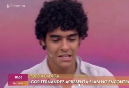 Igor Fernandez é vítima de ataques homofóbicos após casamento com psicólogo