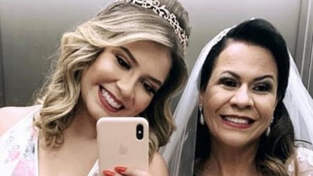 Marília Mendonça fez homenagem emocionante para a mãe na véspera de sua morte