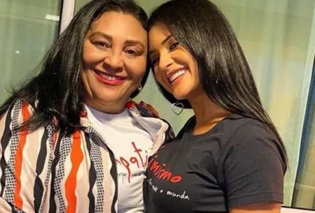 Mãe de Mileide Mihaile chora após esconder câncer e desabafa: “Não quero atrapalhar minha filha”