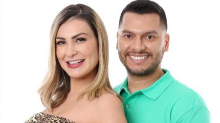 Andressa Urach e marido revelam que não assistem TV: “Depósito de lixo”