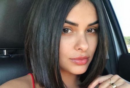 Munik Nunes volta a desabafar sobre ruptura do silicone: “Não teria colocado”