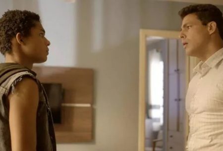 Um Lugar ao Sol: Relação de Christian e Ravi fica estremecida