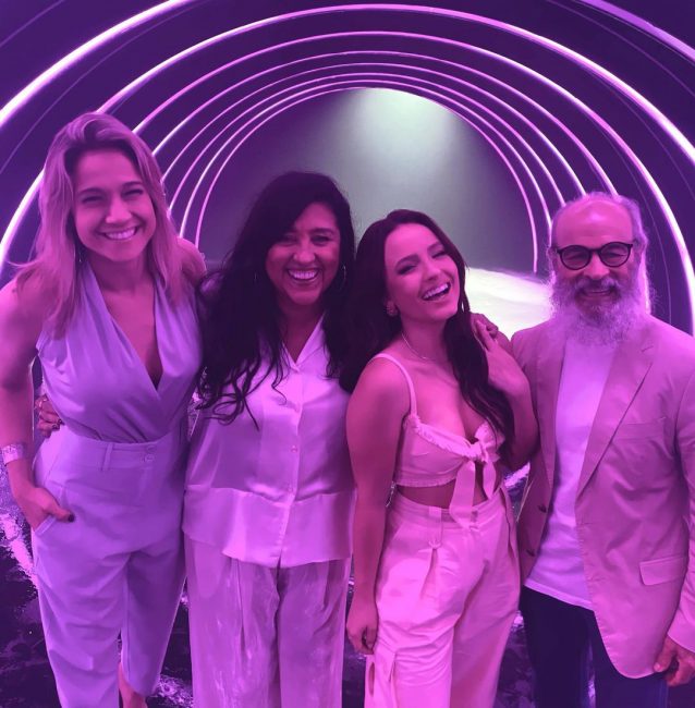 Larissa Manoela, Fernanda Gentil, Regina Casé e Osmar Prado gravam vinheta de final de ano da Globo