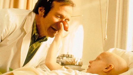 Filme da Sessão de Sábado de hoje (04/12): Patch Adams – O Amor É Contagioso