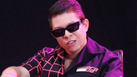 DJ Ivis é vaiado ao subir no palco de show em São Paulo e vídeo viraliza