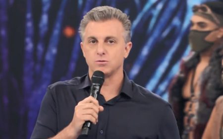 Luciano Huck revive Faustão e resgata tradição no Domingão