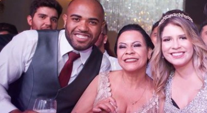 Mãe de Marília Mendonça se declara para o esposo e revela apoio