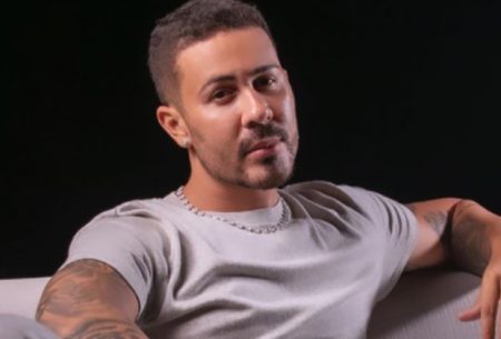 Carlinhos Maia solta o verbo e rebate comentário de internauta