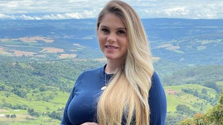 Com cesárea marcada, Bárbara Evans perde tampão e revela como se sente