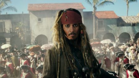 Filme da Campeões de Bilheteria de Domingo (18/12): Piratas Do Caribe – A Vingança De Salazar