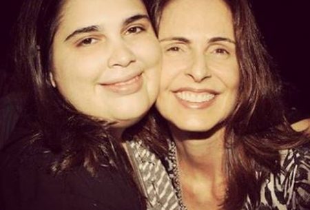 Filha de Silvia Pfeifer choca ao mostrar corpo após perder quase 80 kg