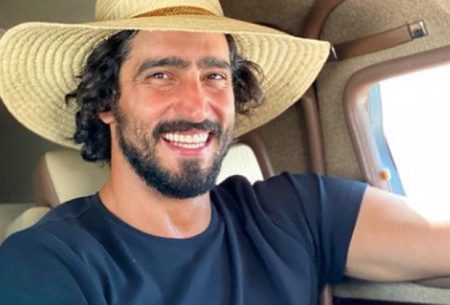 Renato Góes posa em família e situação com o filho chama a atenção