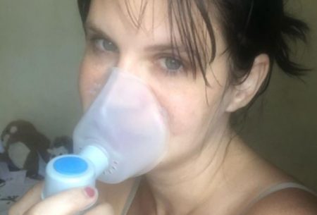 Com Covid-19, Carolinie Figueiredo apresenta melhora e faz novo desabafo: “Ainda sem fôlego”