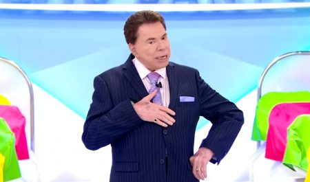 Mulher apareceu sem roupa na Band às 5 da tarde e causou fúria de Silvio Santos no SBT