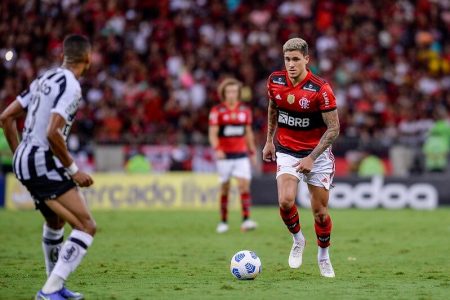 Record define partida que dará o pontapé inicial em transmissão do Cariocão