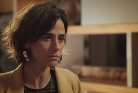 Um Lugar ao Sol: Ilana desiste de cirurgia e filha morre no parto