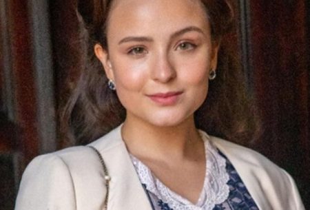 Larissa Manoela reage à primeira chamada de Além da Ilusão; veja