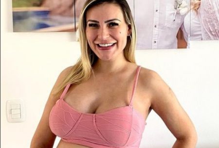 Andressa Urach choca a todos ao pedir dinheiro para pagar cartão de crédito