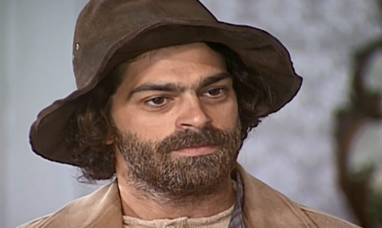 O Cravo e a Rosa