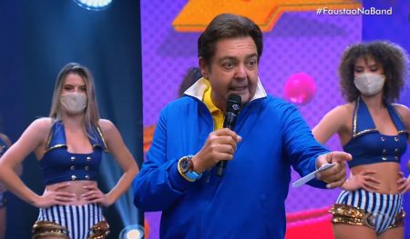 Bailarinas de Faustão testam positivo para Covid e Band acende alerta