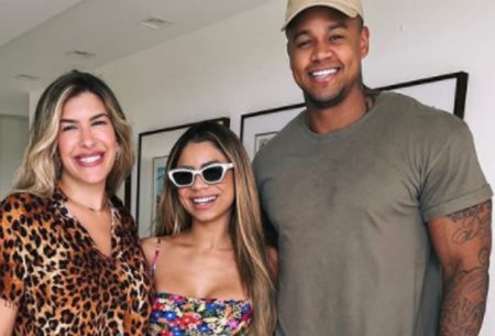 Lexa visita Léo Santana e Lorena Improta e se encanta com filha do casal