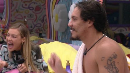 BBB 2022: Eliezer propõe beijo fake em Eslovênia para subir audiência do reality