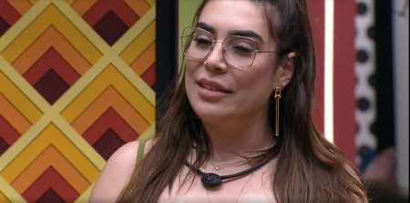 BBB 2022: Naiara Azevedo faz revelação sobre relação com mulheres