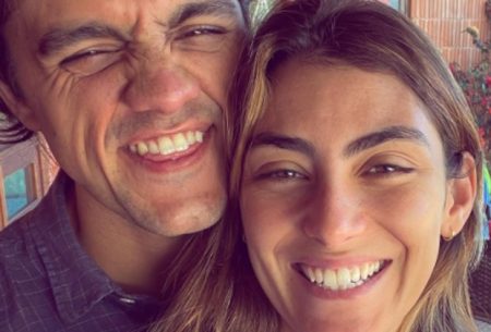 Mulher de Felipe Simas desabafa sobre distância