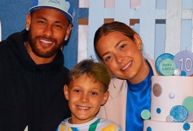 Carol Dantas posta indireta após fala polêmica do pai de Neymar em documentário