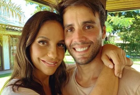 Marido de Ivete Sangalo arranca suspiros ao relembrar desfile só de sunga; veja