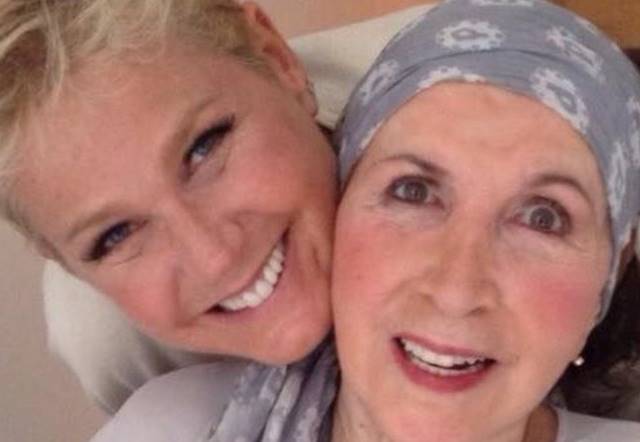 Xuxa faz homenagem emocionante para a mãe no dia em que ela faria aniversário