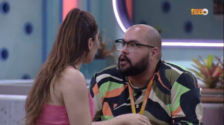 BBB 2022: Naiara Azevedo tira satisfações com Tiago Abravanel após Jogo da Discórdia