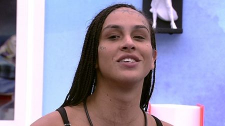 BBB 2022: Coincidência entre Linn da Quebrada e a Globo vira meme nas redes sociais