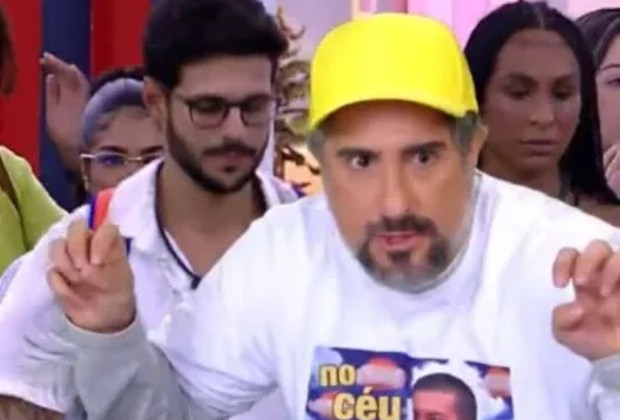 Marcos Mion alfineta cantoria BBB 2022 e dispara: “Broadway do Projac”