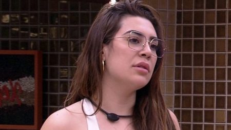 BBB 2022: Naiara Azevedo reclama da rejeição e acusa confinados de discriminação