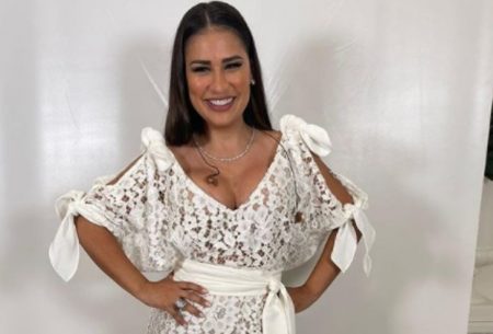 De biquíni, Simone surpreende ao exibir resultado de abdominoplastia