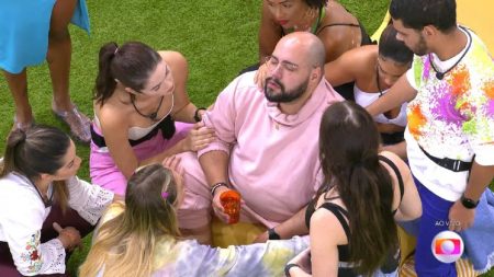 BBB 2022: Tiago Abravanel precisa ser amparado após eliminação de Naiara Azevedo