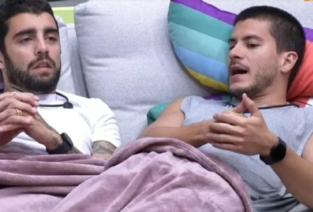 BBB 2022: Arthur Aguiar revela ter perdido R$ 50 mil em golpe no WhatsApp