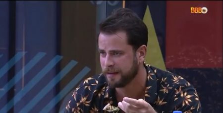 BBB 2022: Na Casa de Vidro, Gustavo detona relacionamento de Lucas e Eslovênia