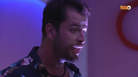 BBB 2022: Gustavo pede perdão a Larissa após troca de farpas