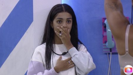BBB 2022: Brunna Gonçalves atende ao Big Fone e manda rival ao paredão