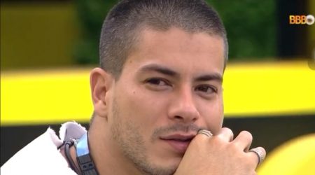 BBB 2022: Arthur Aguiar se derrete por Maíra Cardi após vídeo do anjo