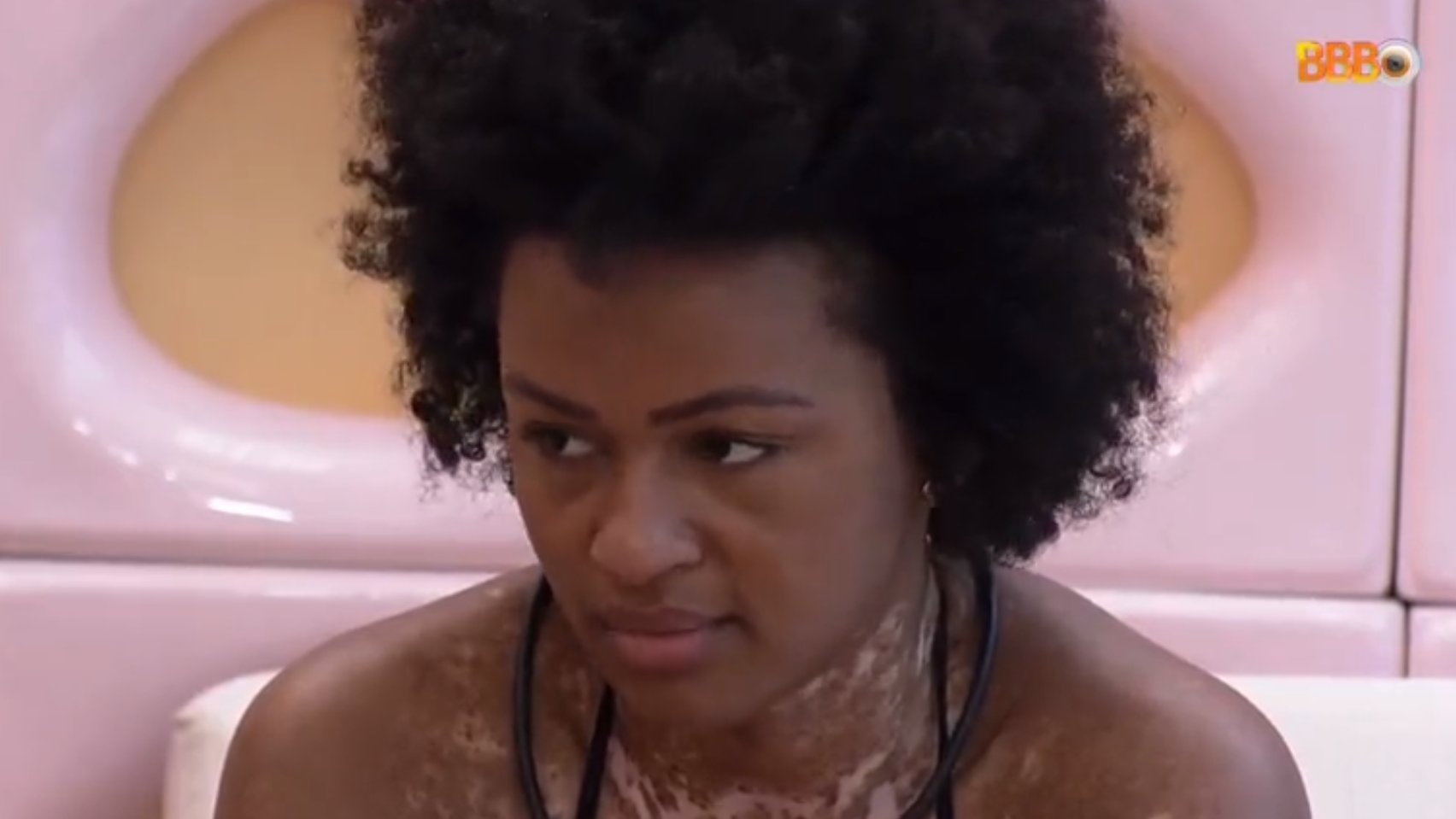 BBB 2022: Natália surpreende com desabafo sobre ser “preta, com vitiligo e gostosa”