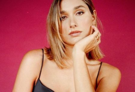 Sasha Meneghel ajuda a construir casa em comunidade de São Paulo