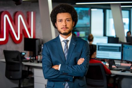 Repórter troca embaixada britânica pela CNN Brasil e reforça equipe de Brasília