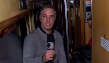 Falta de segurança faz Record tirar Leandro Stoliar da Ucrânia