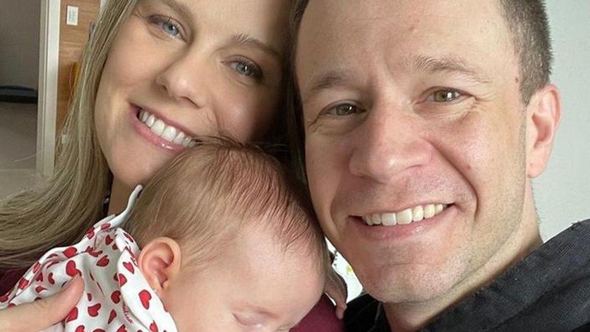 Esposa de Tiago Leifert diz que relato de câncer da filha ajudou seguidora e desabafa